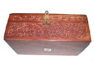 carving wooden box