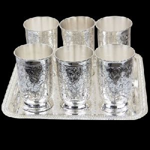 6 Glass Set With Tray