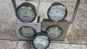 Aerosense Model ASG-202 Differential Pressure Gauge Range 0-2 PSI