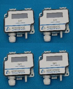 Series DPT2500-R8-3W Differential Pressure Transmitter Monitors Pressure