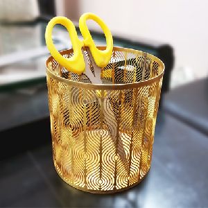 Round Metal Pencil Stand