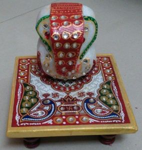 Marble Ganesh with Chowki