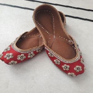 women beaded shoes