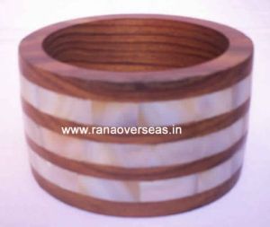 BANGLE AND BANGLE STANDS