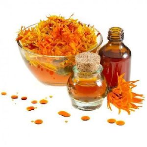 Pure Tagetes Oil