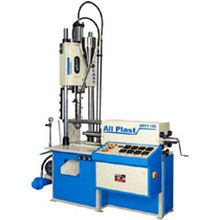 clamping moulding machine