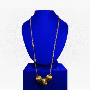 Gold Ball Chain Decorated Necklace
