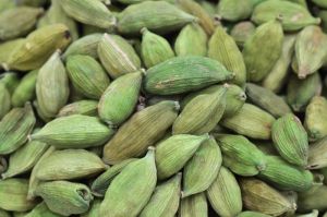 dried cardamom