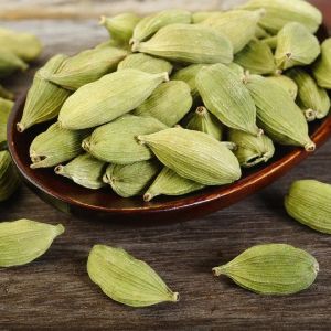 organic green cardamom