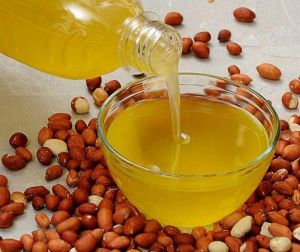 Pure groundnut oil