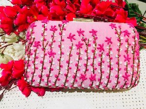 Embroidery clutch 8*5 inch
