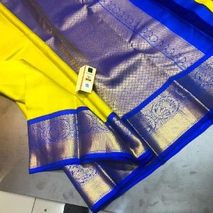 EXCLUSIVE HANDLOOM KANCHEEPURAM KORVAI BORDER SOFT SILK SAREES