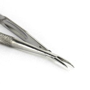 Surgical Instruments (Needle Holder)