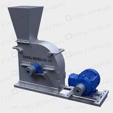 Copra Cutter