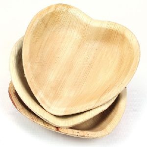 Areca Leaf Heart Shaped Plates