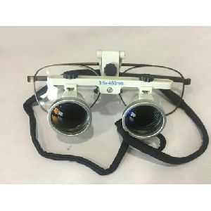 magnifying loupes