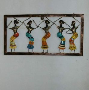 wall art with dancing lady