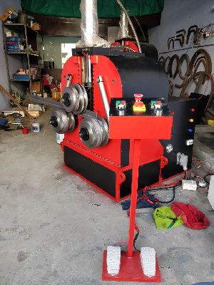 Hydraulic Section Bending Machine