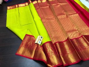 EXCLUSIVE HANDLOOM PURE KANCHEEPURAM KORAVAI BORDER SOFT SILK PATTU SAREES