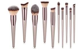 make up brush