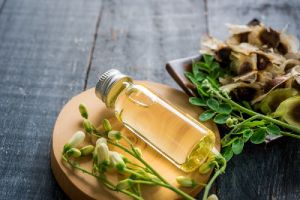 Herbal Drumstick Oil