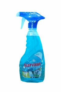spray glass cleaner