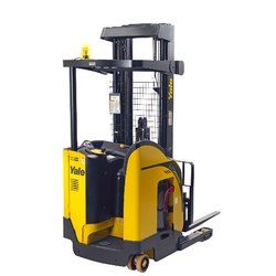 Double Deep Reach Truck