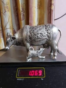 Handicraft Cow with Calf Statue