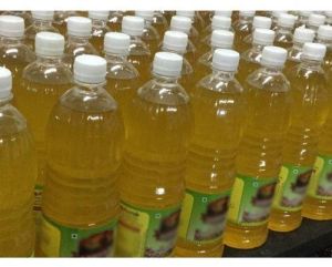 Wood Pressed Groundnut Oil