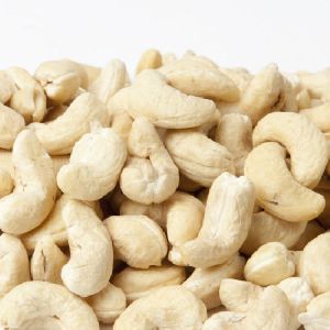 Natural Cashew Nuts