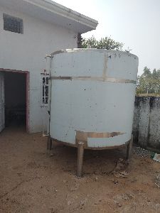Chemical industry tank