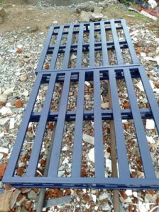 metal pallet