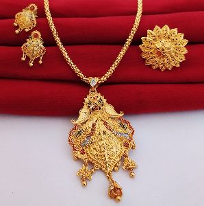 Gold Plated Pendant Set