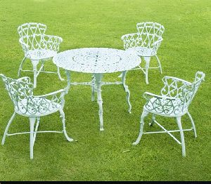 Aluminium Cast Chair Table Set (742 White)