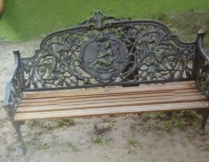 Fancy Aluminium Cast Bench