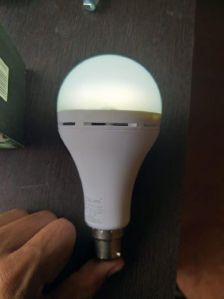 9 Watt LED Bulb