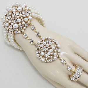 Pearl Hand Chain