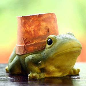 ceramic frog pot