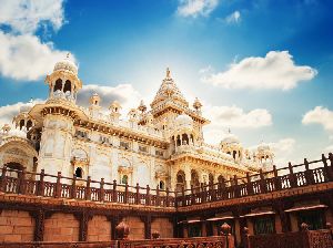 Jaswant Thada Tour Service