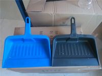 Plastic Dust Pans