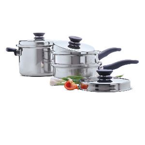 Amway Queen Cookware Set