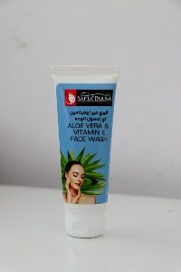 Saptaparna Aloe Vera & Vitamin E Face Wash