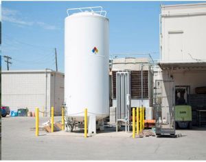 liquid nitrogen storage tank