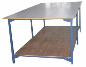 Cloth Cutting Table