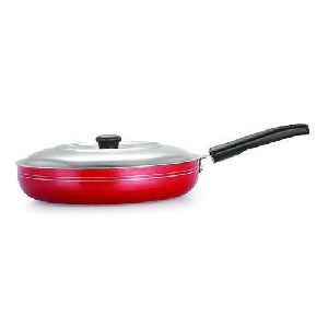 fry pan with lid