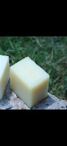 Detergent oil soap