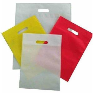 Plain D Cut Non Woven Bags