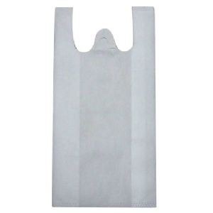 White W Cut Non Woven Bags