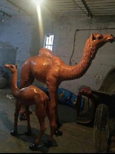 Camel Statue Set