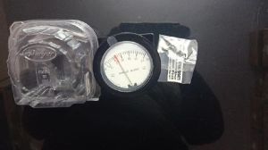 Dwyer 2-5000-250PA Minihelic II Differential Pressure Gauge 0-250 Pa